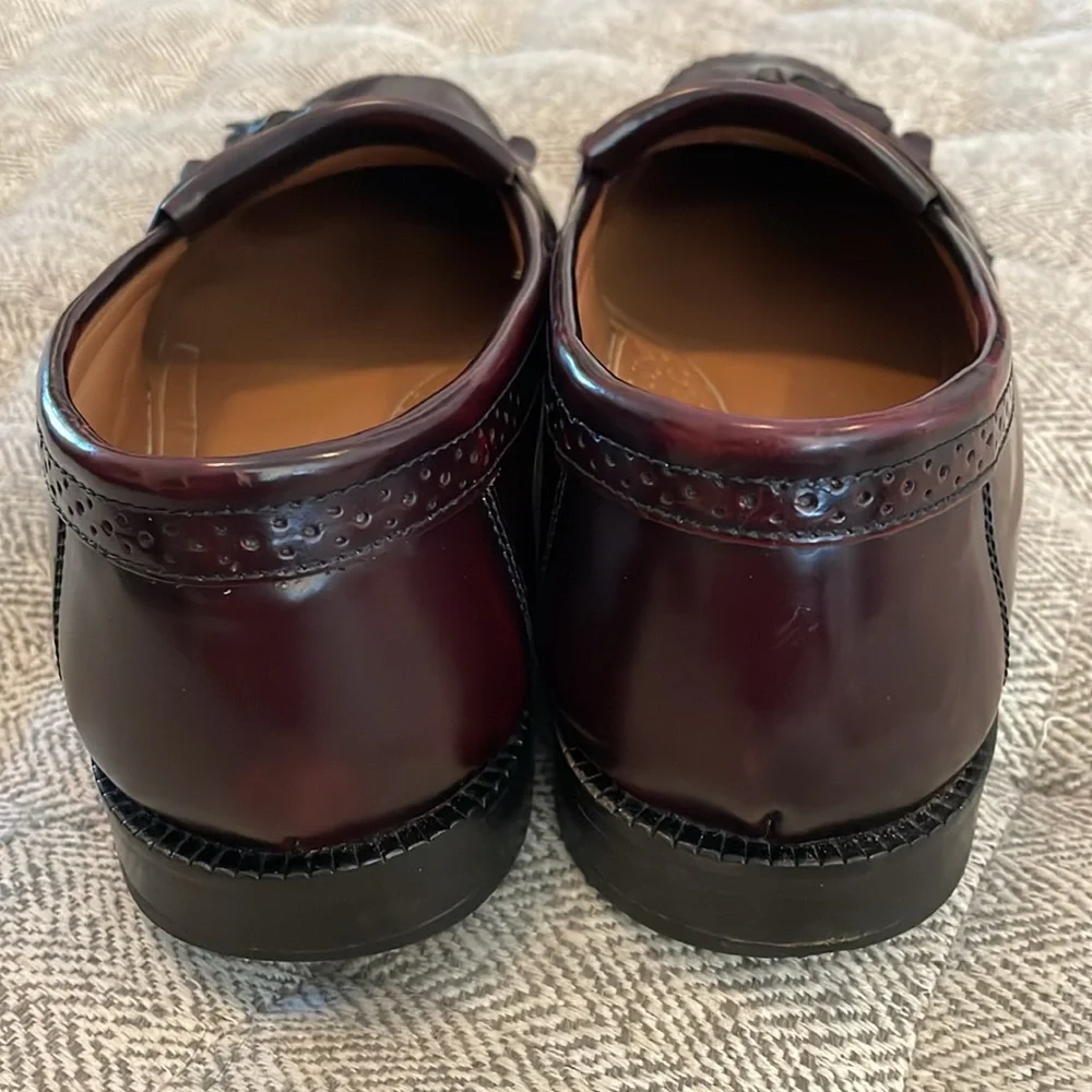Bass Nelson burgundy tassel loafers size 10.5 D